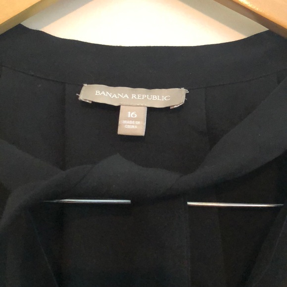 Banana Republic sleeveless black dress with tie - Picture 2 of 8